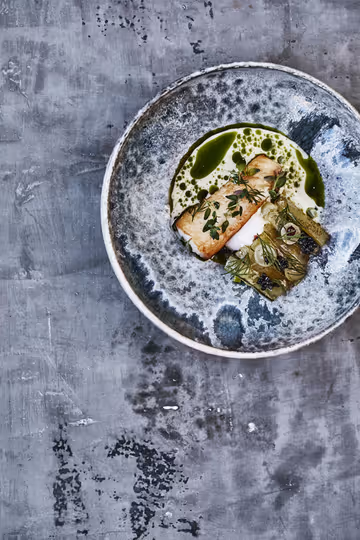 FRU LARSEN // FEMINA NR. 6 2018